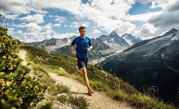 跑步过程中小腿很酸是什么原因,跑步小腿内侧肌肉疼是怎么回事