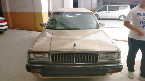 日产公爵王2015款旗舰,一代经典日产公爵王