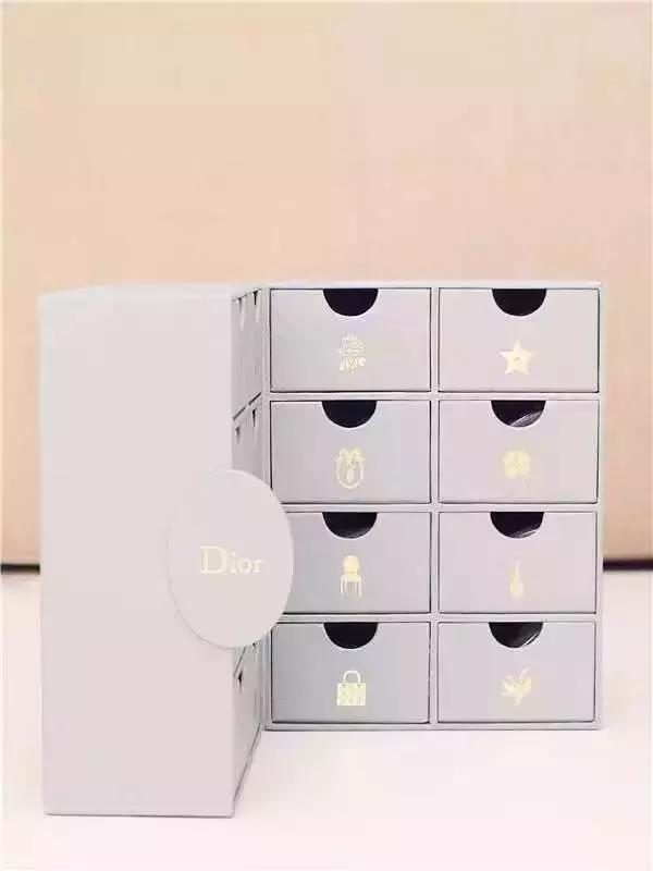 lv的月饼好吃吗,dior月饼好吃么