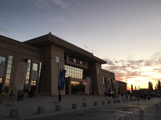 青海大西北之旅 (西宁青海湖张掖敦煌夏季之旅)