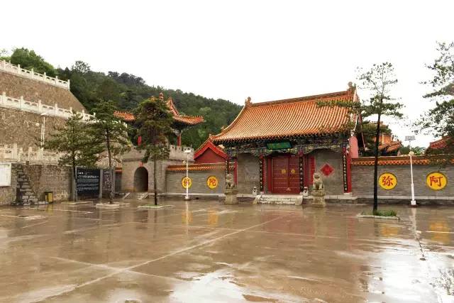 榆次乌金山，“缘”一场相思梦