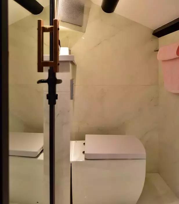 男神设计师走了以后，这间被爆改的纸片屋还能维持多久