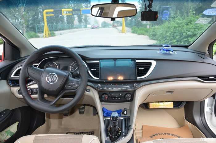 2016款英朗自动精英版,16年别克英朗手动进取型优缺点