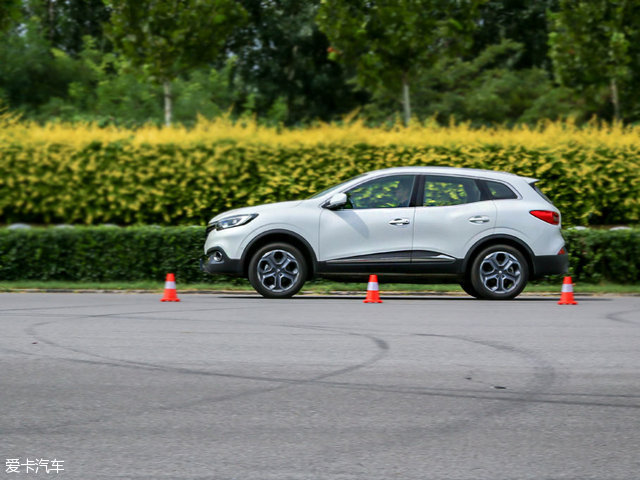 不看颜值只看性能的手机,2016款雷诺科雷嘉雾灯型号