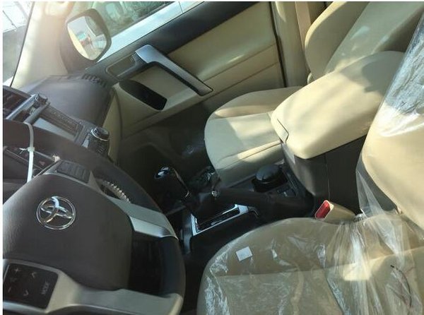 丰田霸道3000柴油版试驾视频,丰田霸道3000柴油版