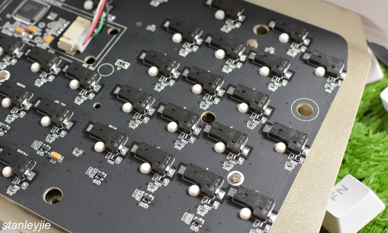 狼派ciy2键盘,狼派虚空键盘