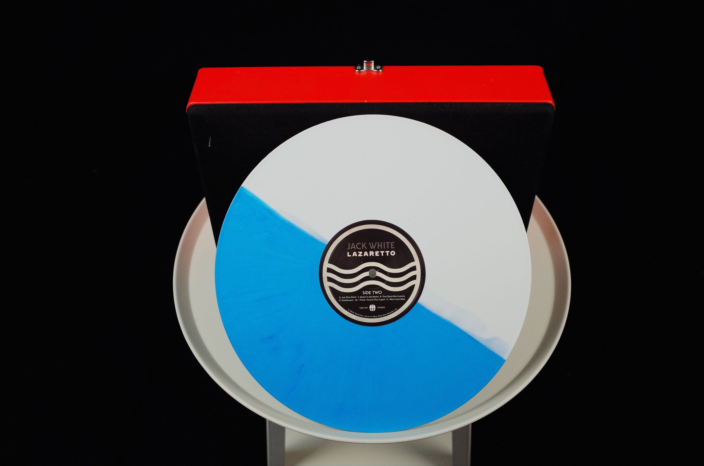 新西兰八年，逛唱片店、听黑胶，最后忍不住自己做了一张黑胶唱片