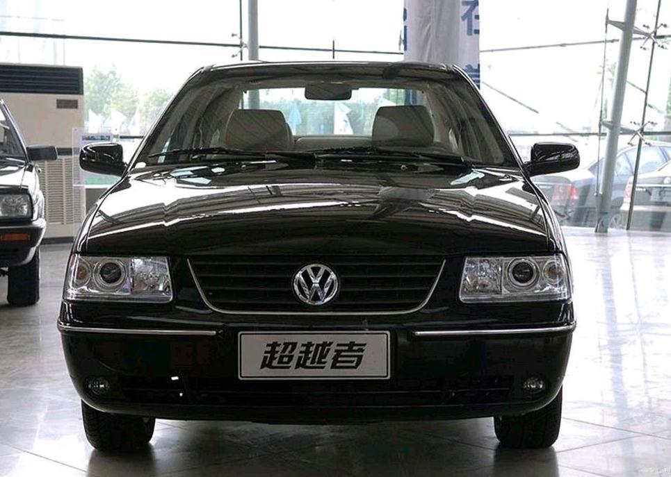 桑塔纳3000超越者模型,桑塔纳志俊桑塔纳3000区别