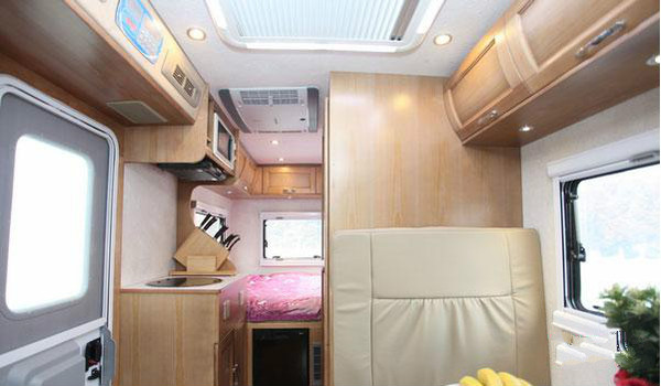 金杯阁瑞斯2.0发动机怎么样,房车测评人