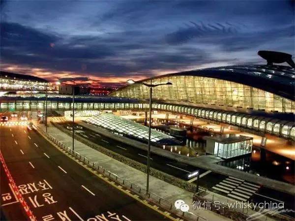 全球机场买什么最划算,哪个机场免税店买酒最合适