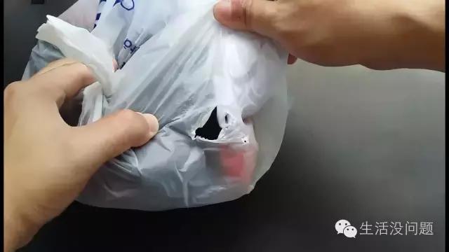 瓶盖太紧扭不开怎么办,加固胶黏在瓶盖上打不开怎么办