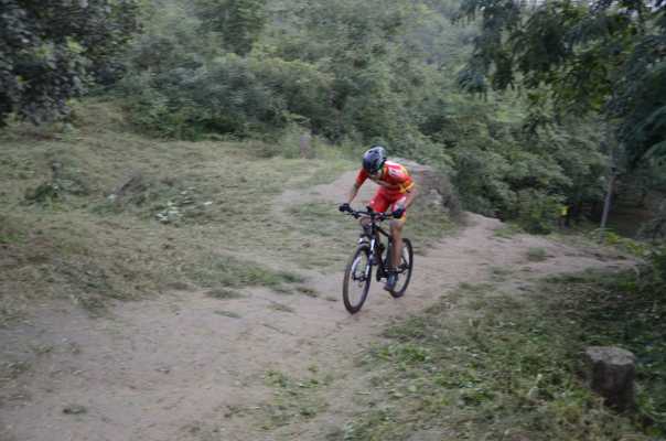 好骑的入门山地自行车测评,野兽自行车测评speedx