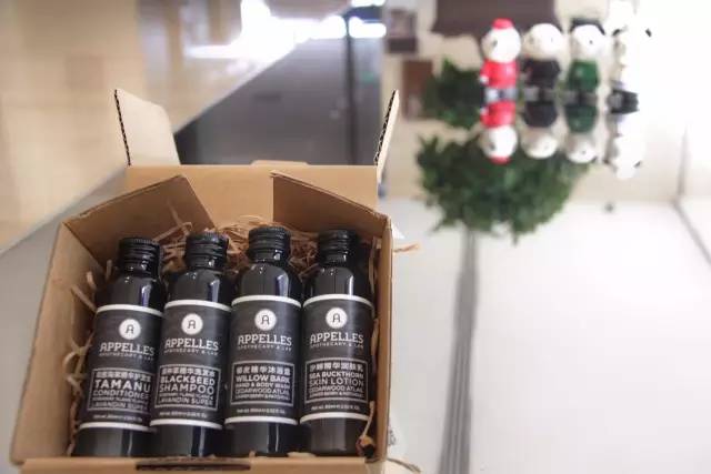 为何这款风靡酒店圈的小黑瓶备受高端酒店青睐？