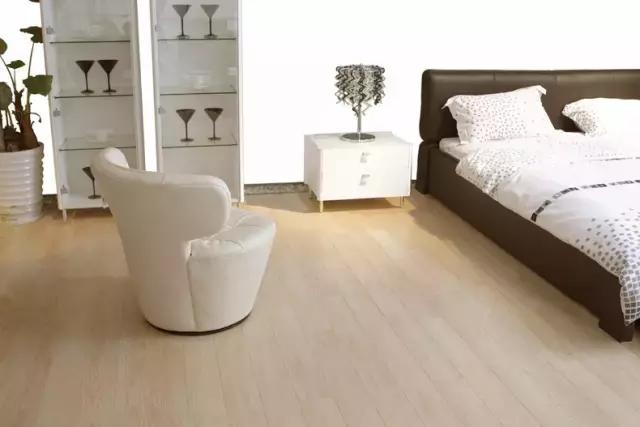 德尔圣象大自然地板哪个最环保,德尔圣象和大自然价位