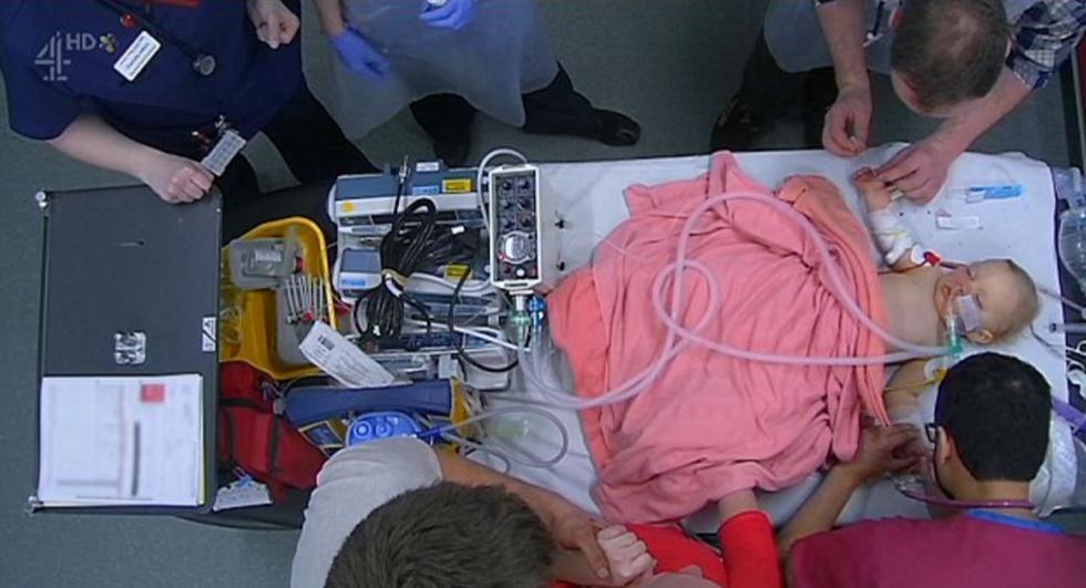 婴儿误食死亡事件,婴儿误食塑料会发烧吗