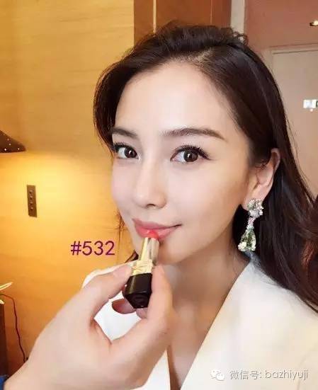 到底娱记的朋友圈流行什么口红？明星身边人的时尚密码