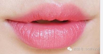到底娱记的朋友圈流行什么口红？明星身边人的时尚密码