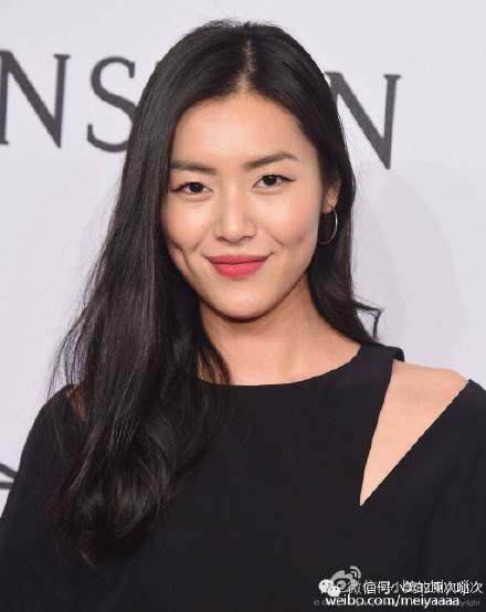 到底娱记的朋友圈流行什么口红？明星身边人的时尚密码