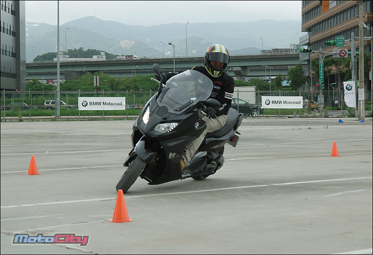 bmwc650gt鍥藉唴璇勬祴,2017瀹濋┈c650sport