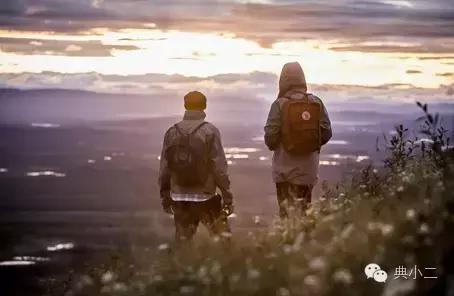 实用折叠双肩包,实用休闲多功能轻巧的双肩包