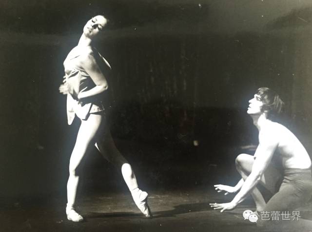 伊芙琳舞者图,伊芙琳跳舞