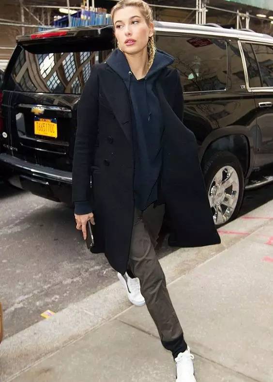 卫衣的6种搭配方法,卫衣有超过十种搭配