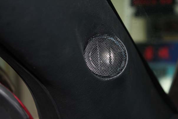 jeep指南者09款音响改装,jeep指南者改音响