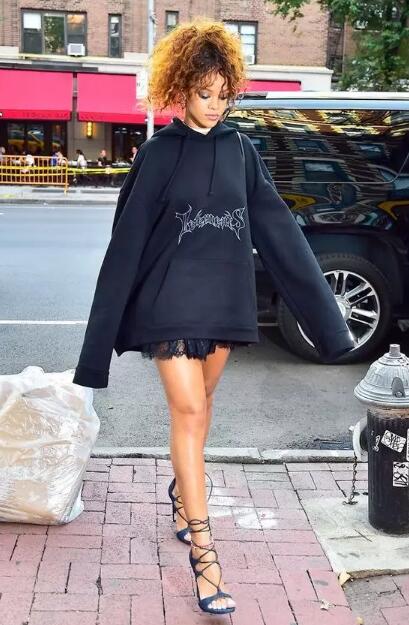 卫衣的6种搭配方法,卫衣有超过十种搭配