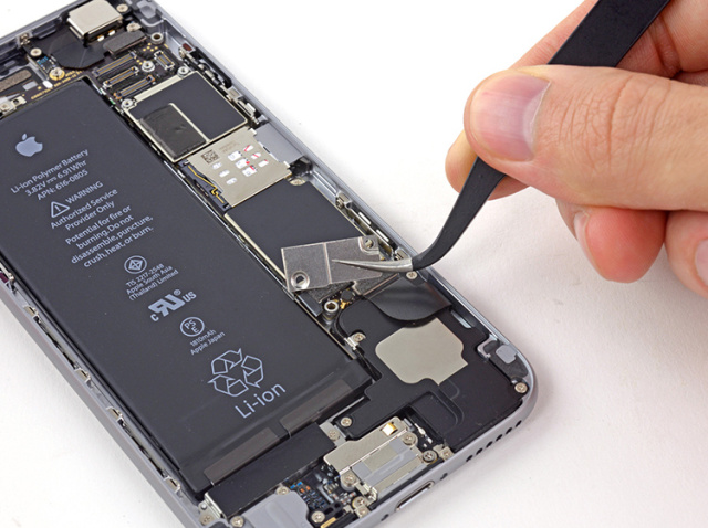 长假过后忙忙忙，没时间修手机？呼叫闪修侠，到你身边修手机！