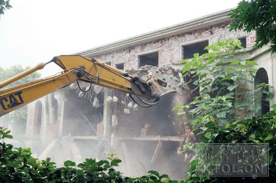 市城管局工作亮点回眸：民生城管为民生务实创新谱华章