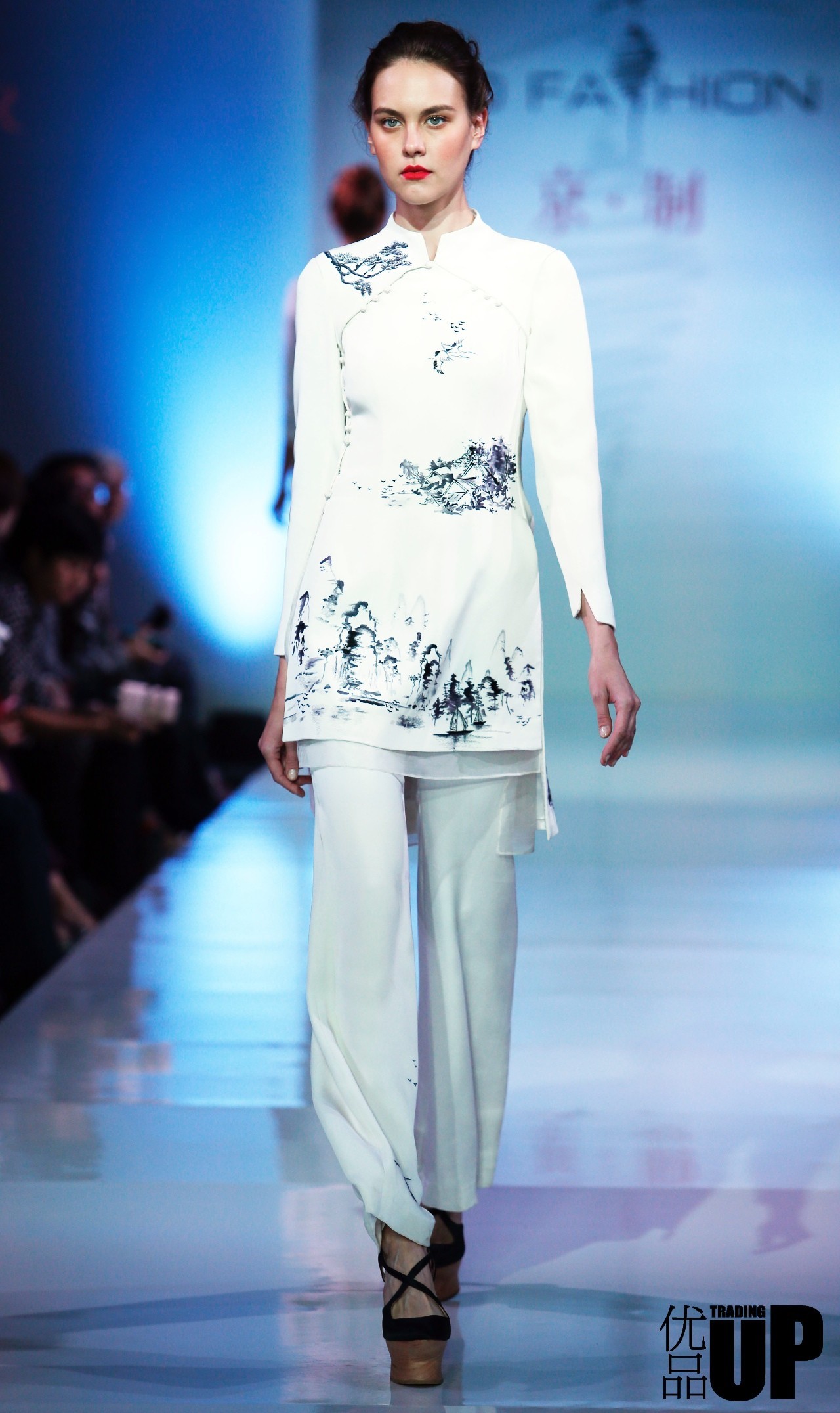 京制华服惊艳伦敦中国定制享誉全球——NE·TIGER高级成衣定制京东旗舰店上线伦敦发布会