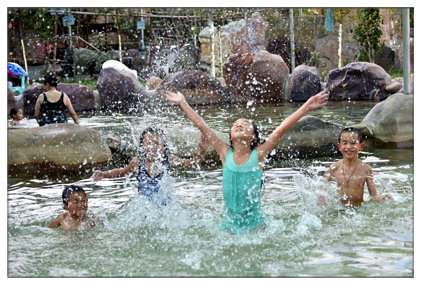 富民东村青泉山庄温泉视频,富民县东村镇青泉温泉