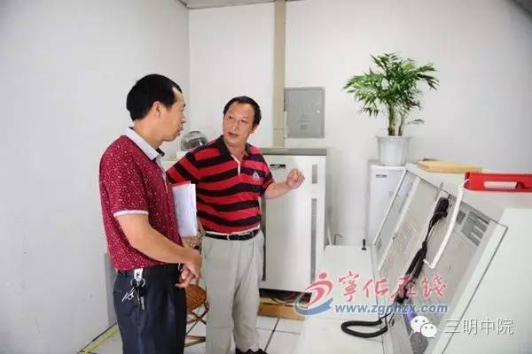 三明新闻速读：三明将乐县一女子因与古玩店店主有债务纠纷，*债讨**不成当街引燃液化气瓶相威胁