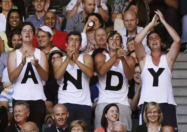 十大粉丝疯狂追星事件,网坛三巨头粉丝排行