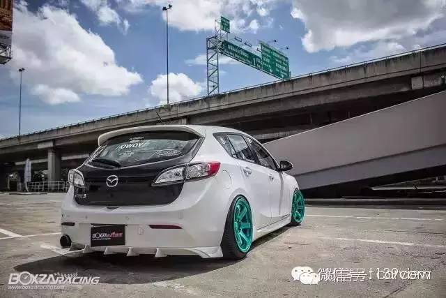 手动马自达3星骋两厢改装,马自达3平民如何改装好看