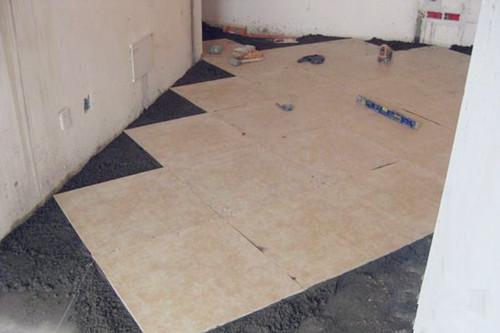 旧瓷砖翻新可以直接铺新砖吗,旧地砖直接铺新砖选什么砖