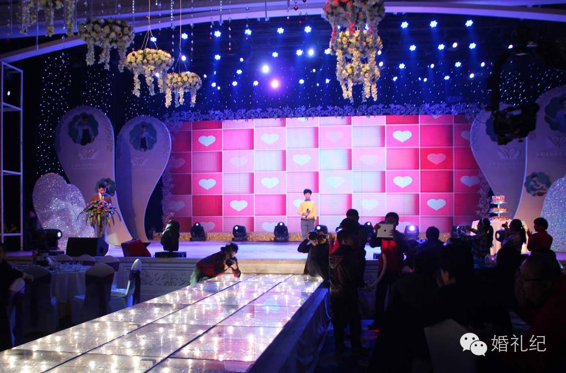 报价8999，68项消费，婚庆公司说一项都省不了