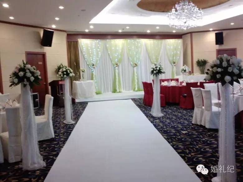 报价8999，68项消费，婚庆公司说一项都省不了