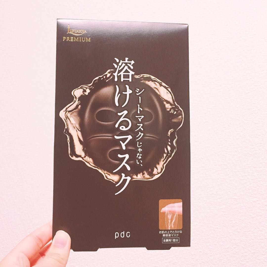 日本妞最近很疯，会融化的面膜！