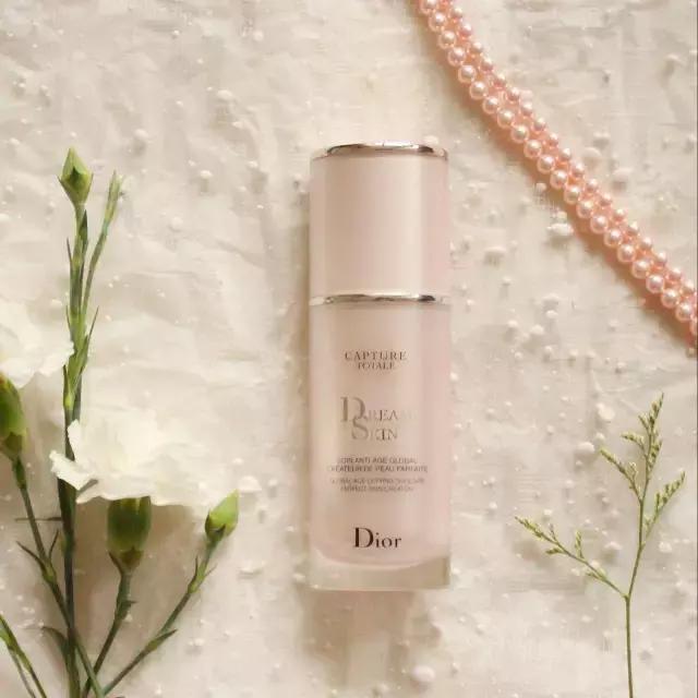 平滑肌肤精华推荐,什么精华是熬夜肌的救星