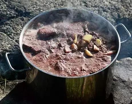 听说今年的法定节假日已用完，可我还有这5个地方没去啊！