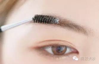 百搭眉妆是如何打造的,教你画好看的眉妆