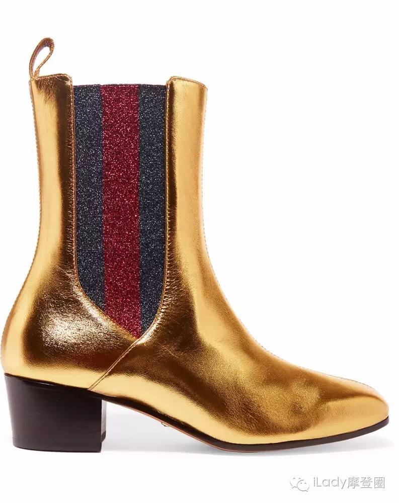 今年最火的短靴白色显瘦,2022最流行的鞋子百搭短靴