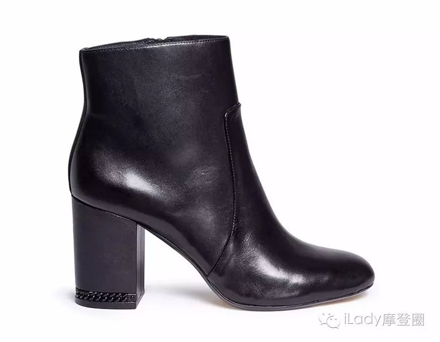 今年最火的短靴白色显瘦,2022最流行的鞋子百搭短靴