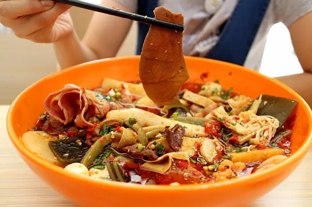 乌鲁木齐市最火的冒菜店,乌鲁木齐哪里有正宗的冒菜