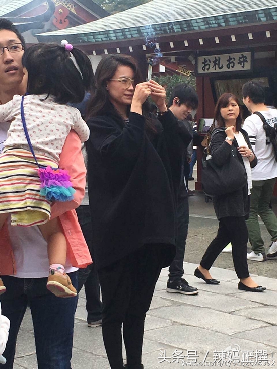 网友曝林心如舒淇同游照，孕妇旅游应该注意什么