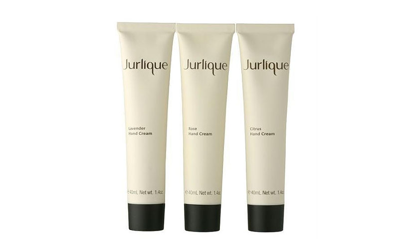 天气越来越冷了提前囤了几套,冬天晚上用超级保湿的护手霜