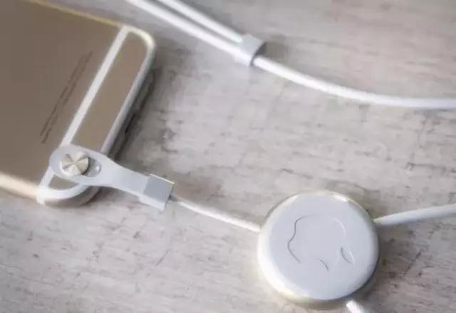 苹果翻盖手机2022新款 (苹果手机出过翻盖手机吗)