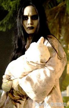 被拐来的疯女人吃了丈夫心室，被逼死后四个爷们去埋，却再没回来