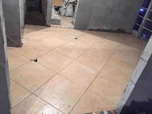 旧瓷砖翻新可以直接铺新砖吗,旧地砖直接铺新砖选什么砖